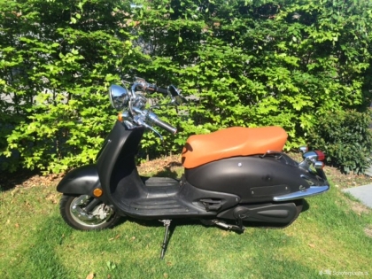 Ebretti 518 E-scooter matzwart